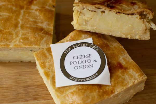 Cheese, Potato & Onion Slices (v)